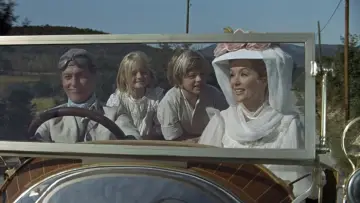 Backdrop to the movie "Chitty Chitty Bang Bang" #892477