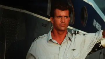 Backdrop to the movie "Air America" #1012995