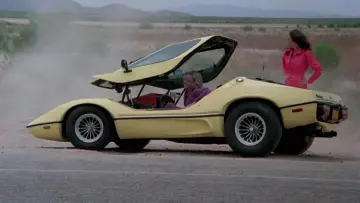 Backdrop to the movie "Cannonball Run II" #353186