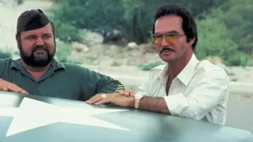 Backdrop to the movie "Cannonball Run II" #788297