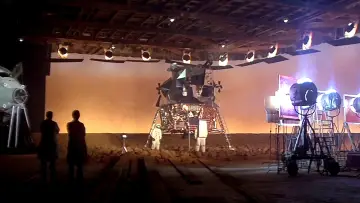 Backdrop to the movie "Capricorn One" #995451