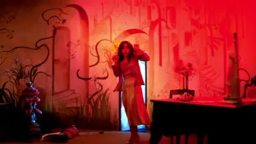 Backdrop to the movie "Suspiria" #695848
