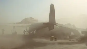Backdrop to the movie "The Flight of the Phoenix" #397150
