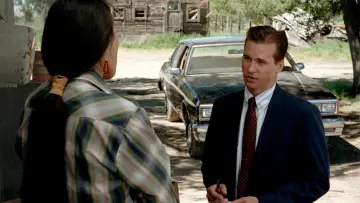 Backdrop to the movie "Thunderheart" #687211