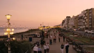 Backdrop to the movie "Angus, Thongs and Perfect Snogging" #1027526