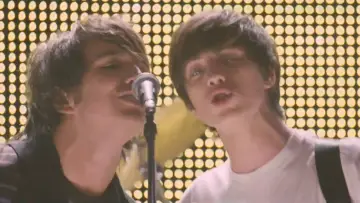 Backdrop to the movie "Angus, Thongs and Perfect Snogging" #1027528