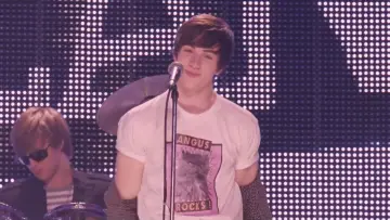 Backdrop to the movie "Angus, Thongs and Perfect Snogging" #1027533