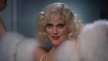 Backdrop to the movie "Victor/Victoria" #972822