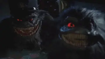 Backdrop to the movie "Critters 3" #898489