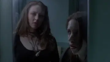 Backdrop to the movie "Ginger Snaps 2: Unleashed" #980133