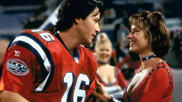 Backdrop to the movie "The Replacements" #716474