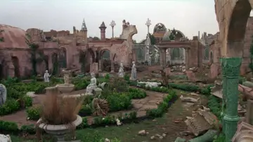 Backdrop to the movie "Return to Oz" #892773