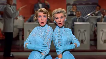 Backdrop to the movie "White Christmas" #727094