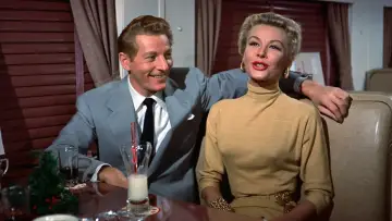 Backdrop to the movie "White Christmas" #727099