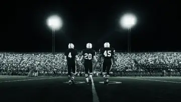 Backdrop to the movie "Friday Night Lights" #651681