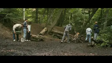 Backdrop to the movie "Eden Lake" #444708