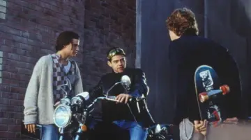 Backdrop to the movie "Empire Records" #893196