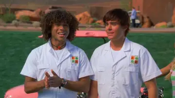 Backdrop to the movie "High School Musical 2" #647049
