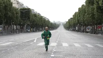 Backdrop to the movie "2 Alone in Paris" #1186599
