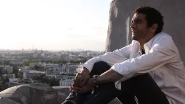Backdrop to the movie "2 Alone in Paris" #1186601
