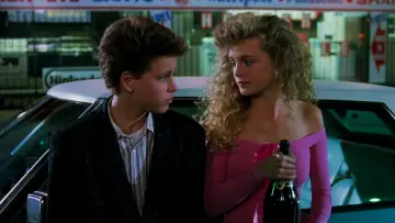 Backdrop to the movie "License to Drive" #1408840