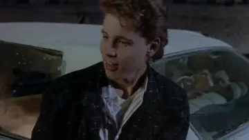 Backdrop to the movie "License to Drive" #998143