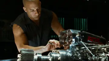 Backdrop to the movie "Fast & Furious" #856260