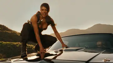 Backdrop to the movie "Fast & Furious" #856263