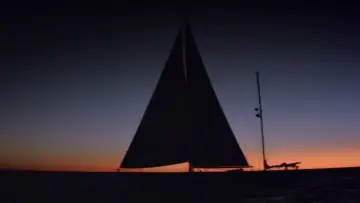 Backdrop to the movie "Dead Calm" #1165889