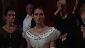 Backdrop to the movie "The Age of Innocence" #881111