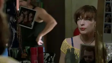 Backdrop to the movie ".45" #408338