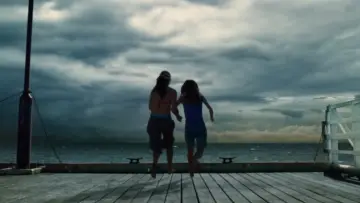 Backdrop to the movie "Aquamarine" #1580904