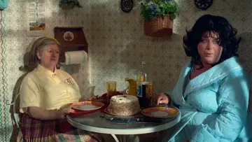 Backdrop to the movie "Polyester" #950983