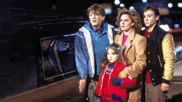 Backdrop to the movie "Adventures in Babysitting" #869268