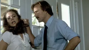 Backdrop to the movie "Body Heat" #722852