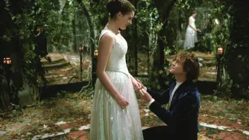 Backdrop to the movie "Ella Enchanted" #693377