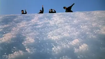 Backdrop to the movie "Help!" #977206