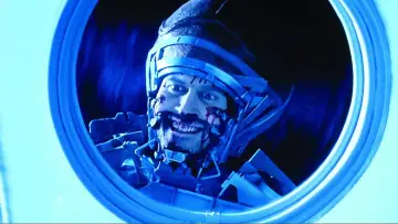 Backdrop to the movie "Moontrap" #742467
