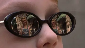 Backdrop to the movie "Uptown Girls" #810005