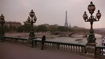 Backdrop to the movie "Forget Paris" #435663