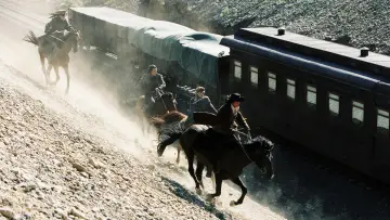 Backdrop to the movie "The Good, the Bad, the Weird" #990410