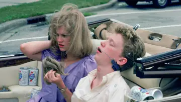 Backdrop to the movie "Sixteen Candles" #869734
