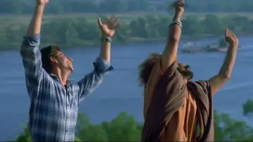Backdrop to the movie "Swades" #1566936
