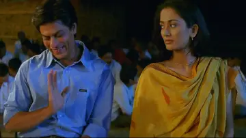 Backdrop to the movie "Swades" #1566953