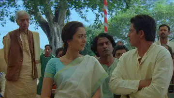Backdrop to the movie "Swades" #1566965