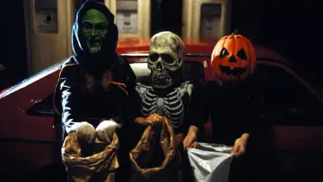 Backdrop to the movie "Halloween III: Season of the Witch" #882131