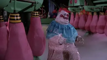 Backdrop to the movie "Killer Klowns from Outer Space" #878402