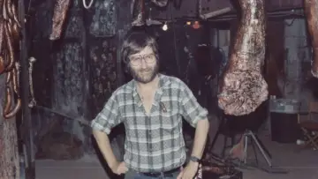 Backdrop to the movie "The Texas Chainsaw Massacre 2" #872558