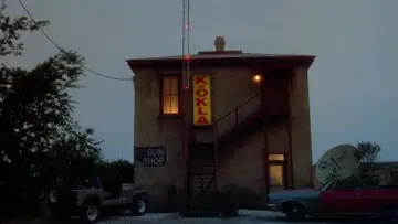 Backdrop to the movie "The Texas Chainsaw Massacre Part 2" #1645346
