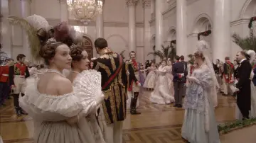 Backdrop to the movie "Russian Ark" #988436